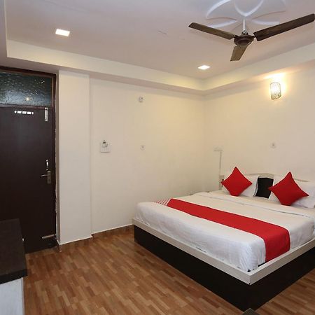Oyo Hotel Shivam Near Sahara Ganj Mall Lucknow Exterior photo